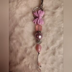 🩷Pink and Purple Beaded Keychain With A Pink Bow And Pink And Gold Bow Keychain